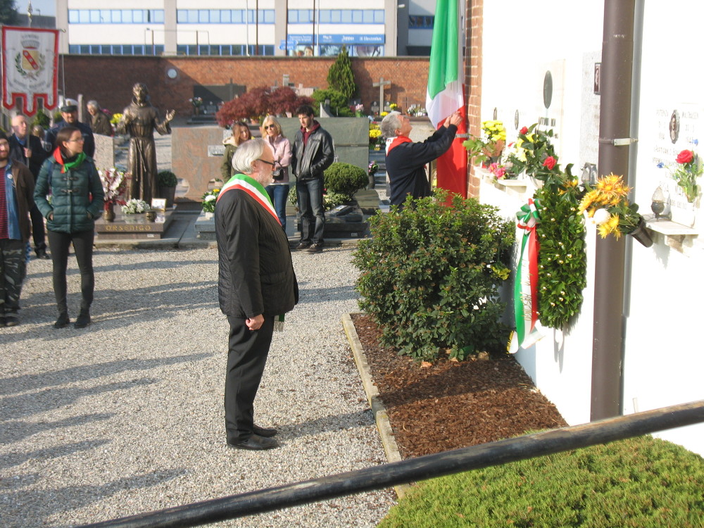 Foto, momento di commemorazione dei martiri deportati.