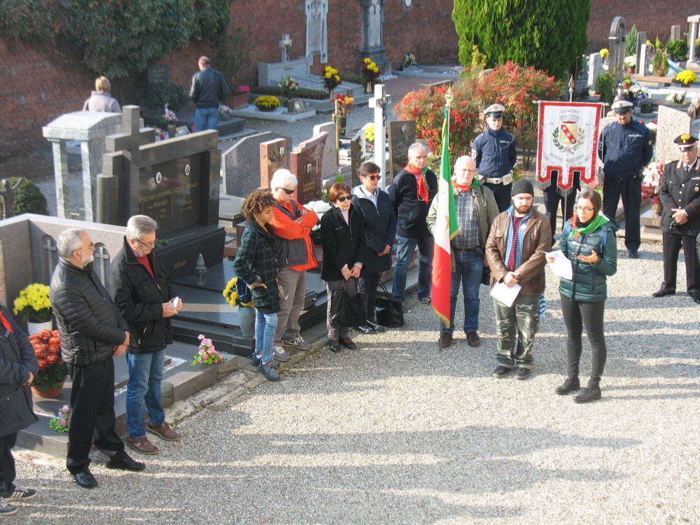 Foto, momento di commemorazione dei martiri deportati.