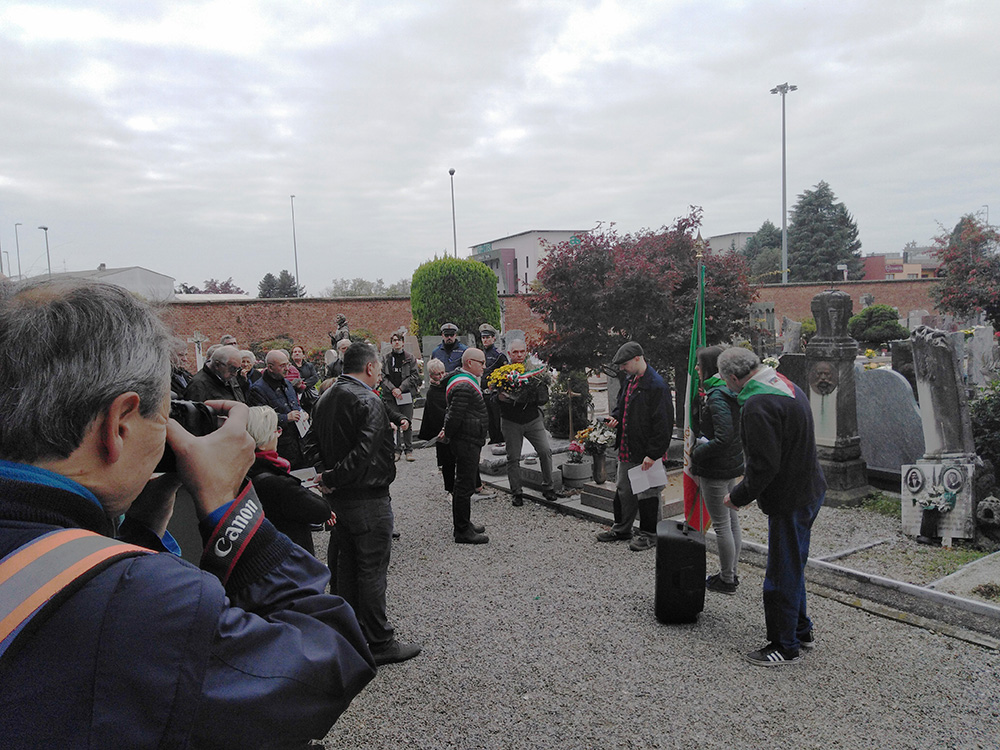 1-novembre 2019, foto cerimonia alla tomba di Enrico Chilò