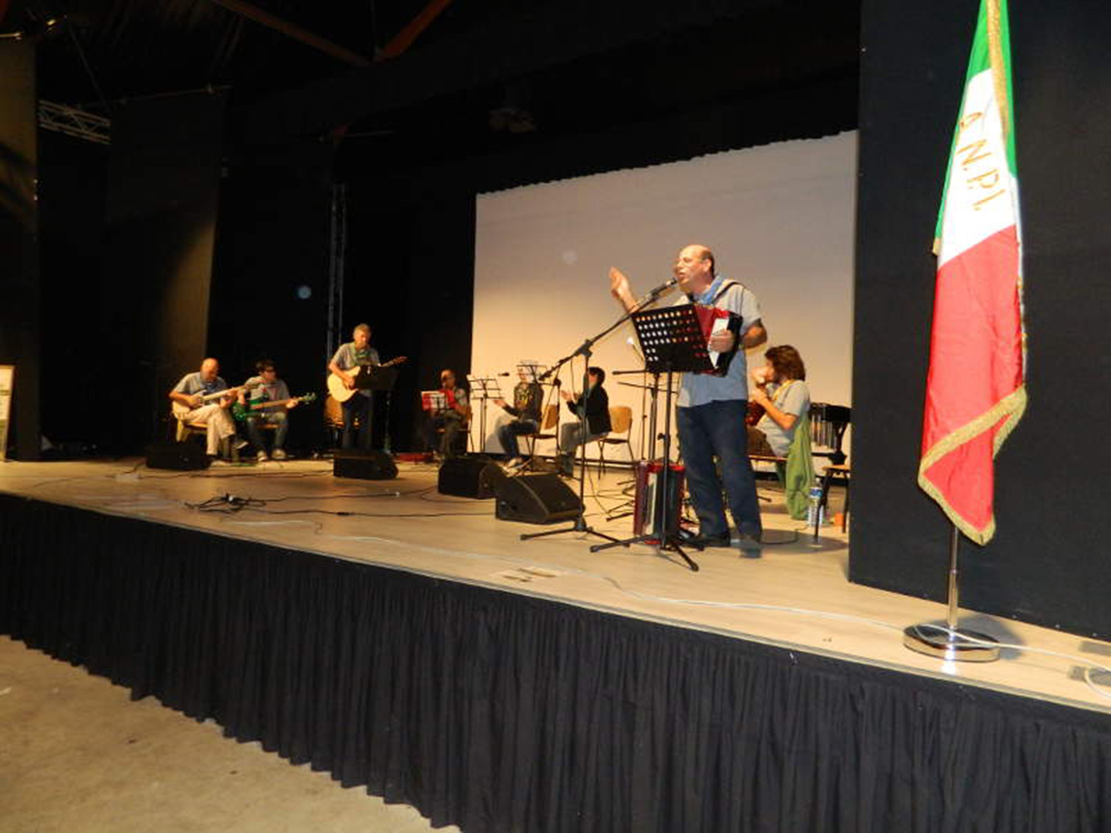 Foto, spettacolo Cantando con lu Aquile Randagie