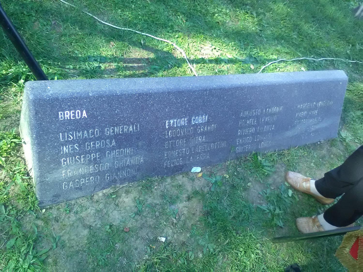 Pietra in memoria dei deportati della Breda il penultimo nome della prima colonna è del bovisiano Francesco Ghianda, arrestato e deportato nel marzo del 44, ucciso il 31 marzo 1945 nel lager di Hinterbrunl.