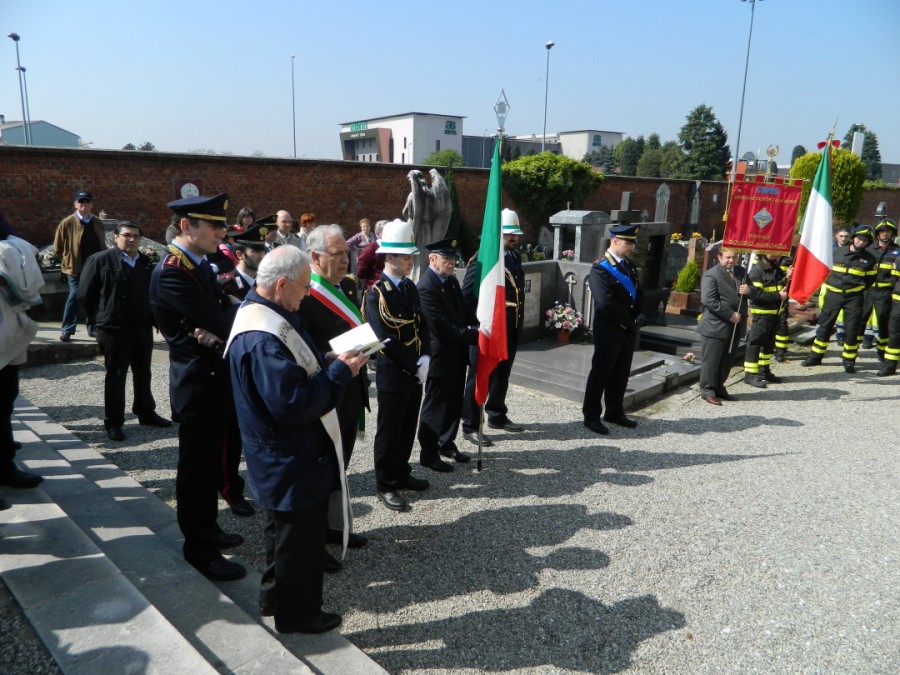Foto cerimonia al Viale degli Eroi