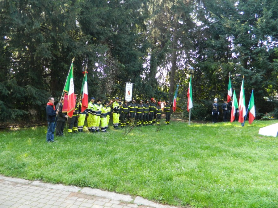 Foto conclusione della manifestazione in sala consigliare.