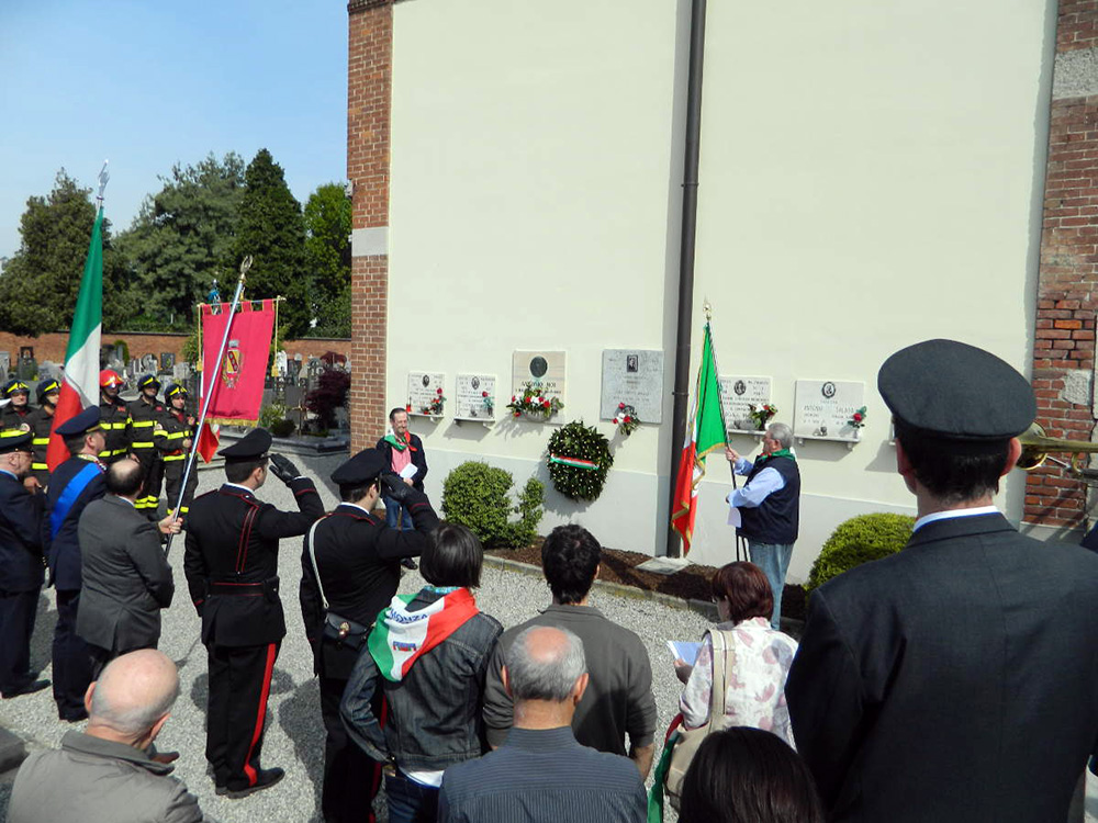 Foto cerimonia alle 7 lapidi