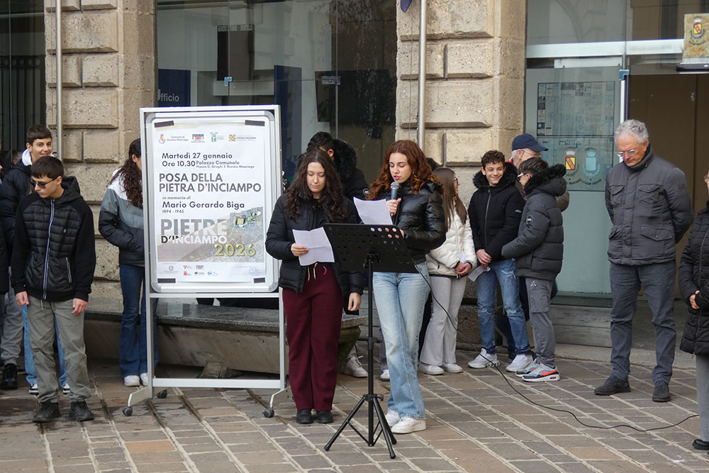commemorazione del 27 Gennaio 2026 contributi delle studentesse e studenti della scuola media A. Cairoli