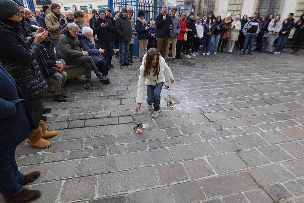 commemorazione del 27 Gennaio 2026 contributi delle studentesse e studenti della scuola media A. Cairoli